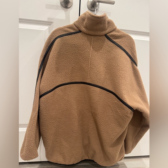 LAMARQUE Helsa Fleece - Picture 2 of 3